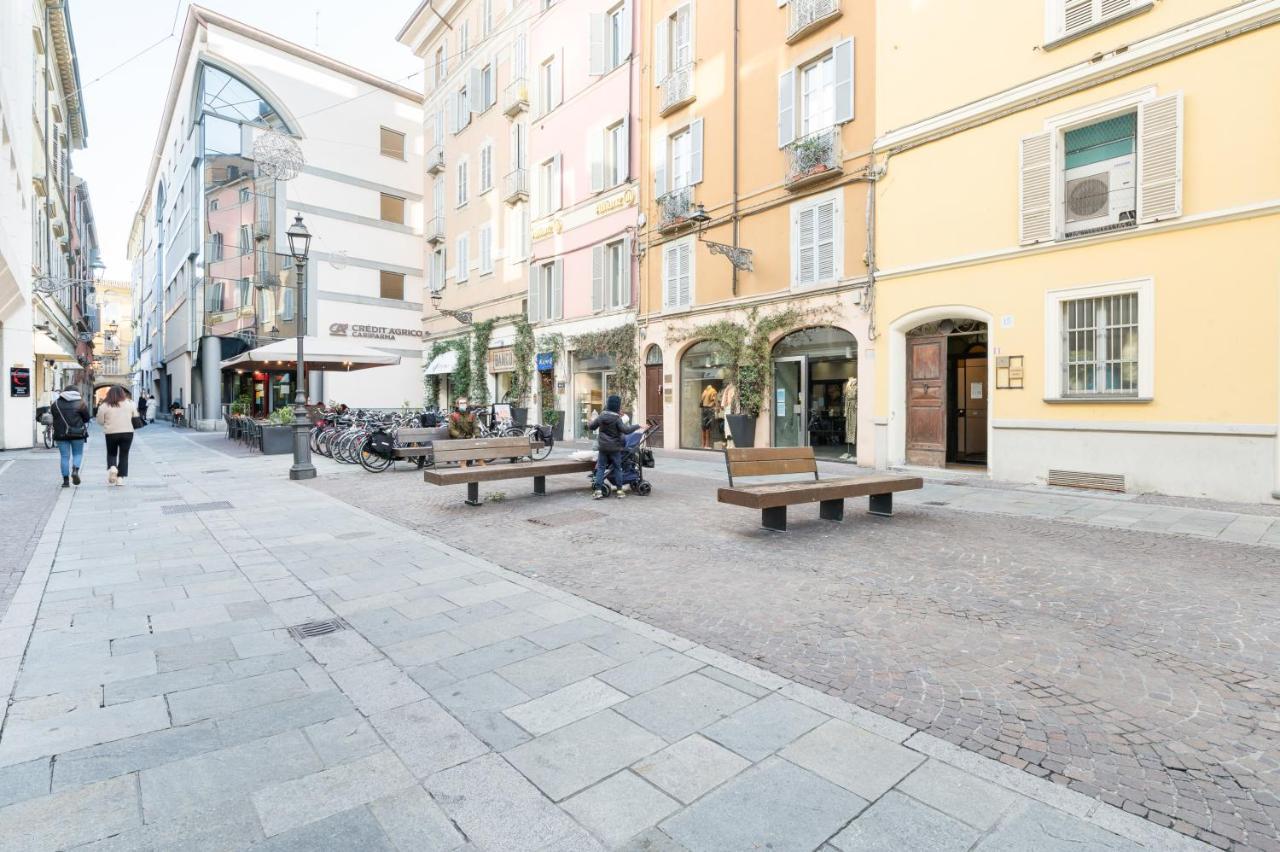 Raffinato Apt Vicino A Piazza Garibaldi X5 Парма Экстерьер фото